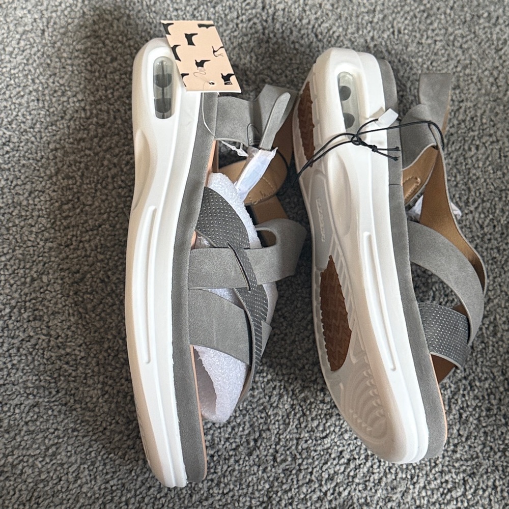 Women's Sandals by Mysoft! Taupe/Gray, Faux Suede & Leather. Size 9.5 - Picture 5 of 12